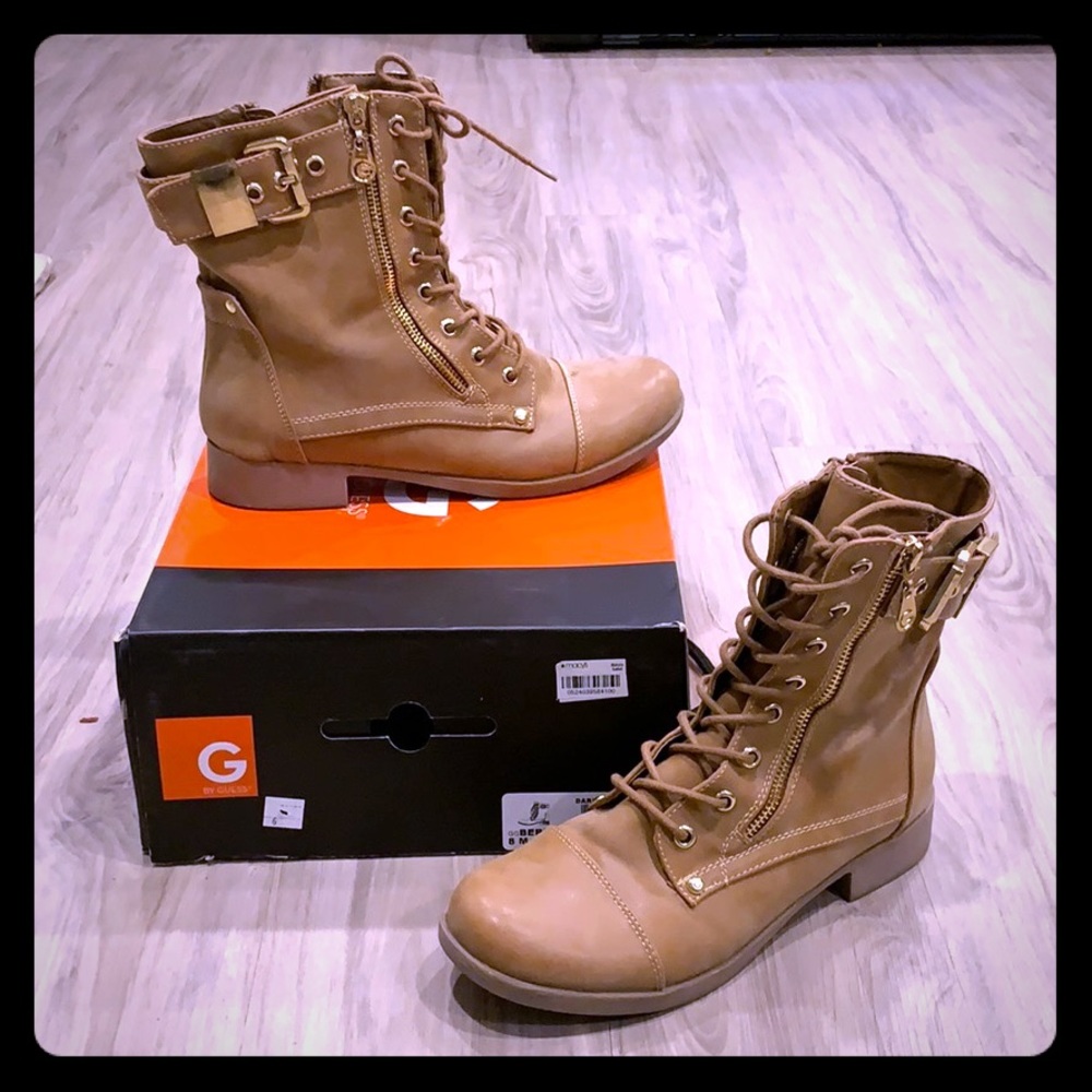 Guess boots
